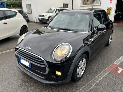 MINI Mini 1.5 Cooper D Business 5 porte del 2017 usata a Altopascio