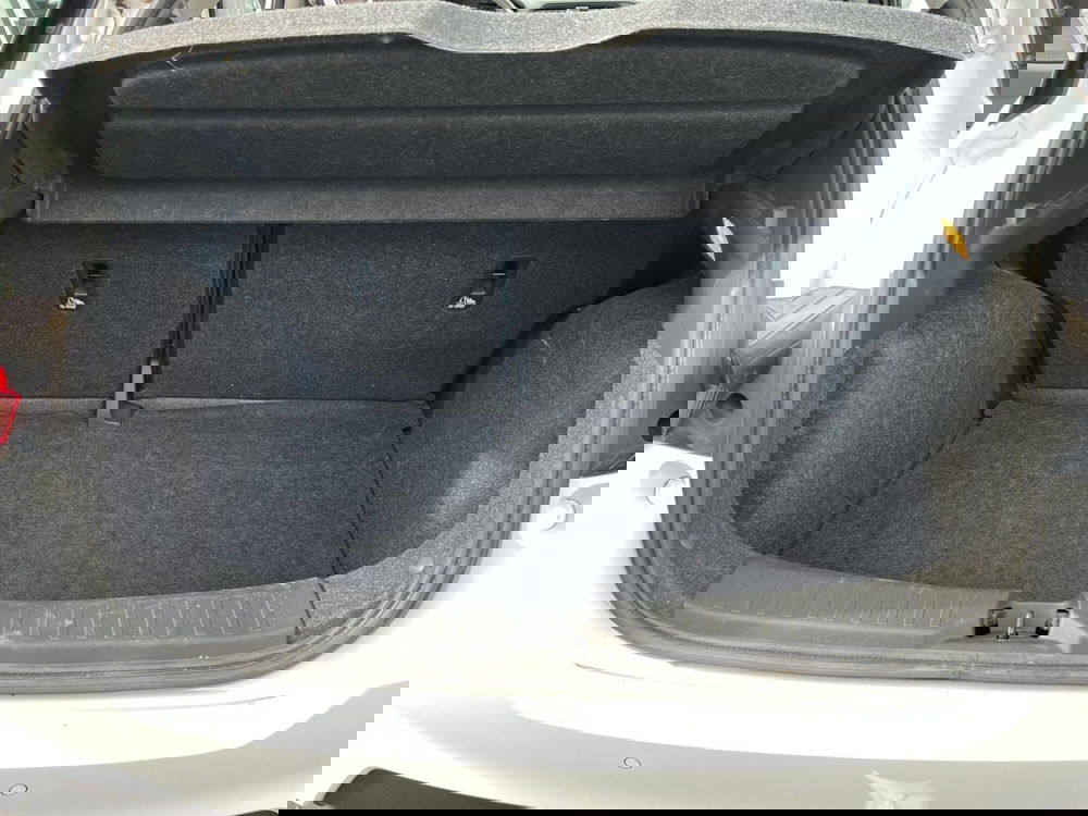 Nissan Micra usata a Lucca (11)