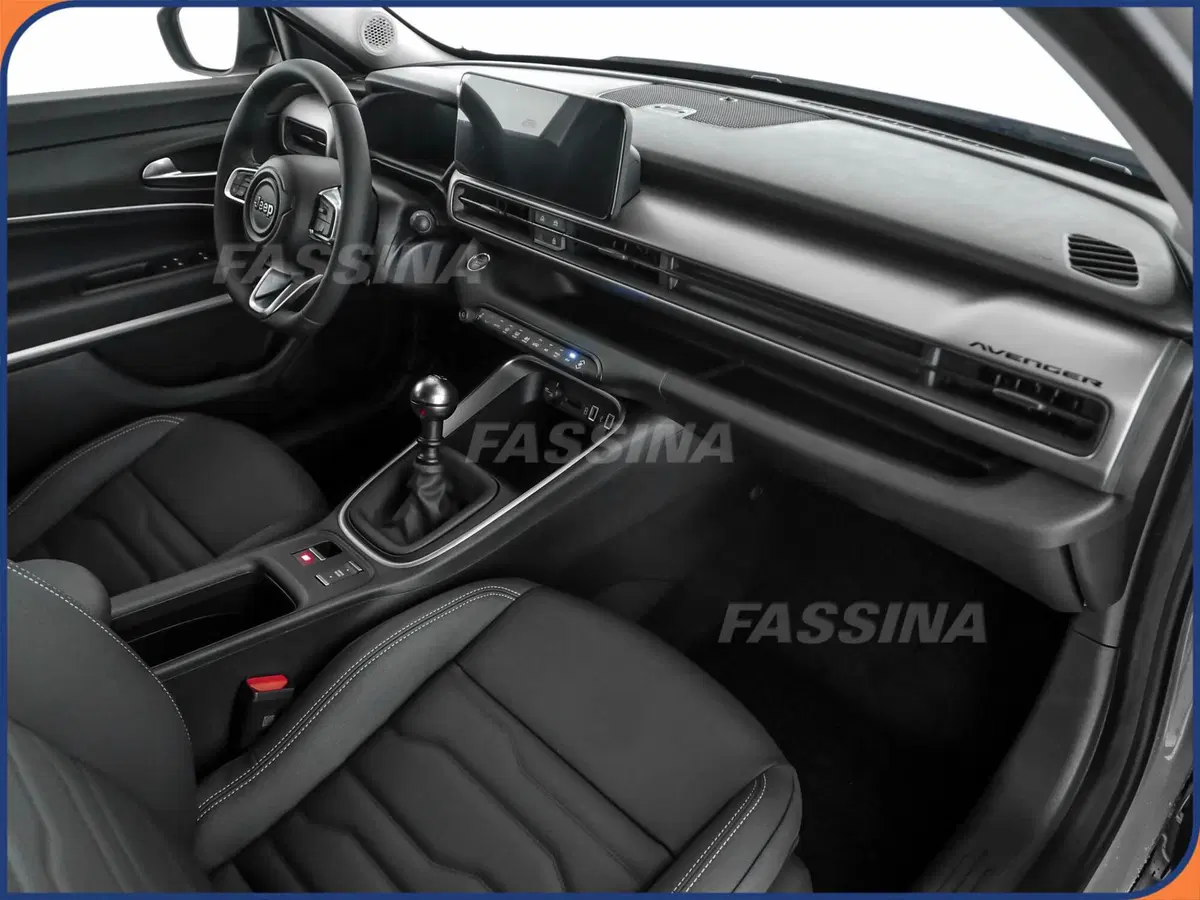 Jeep Avenger nuova a Milano (14)