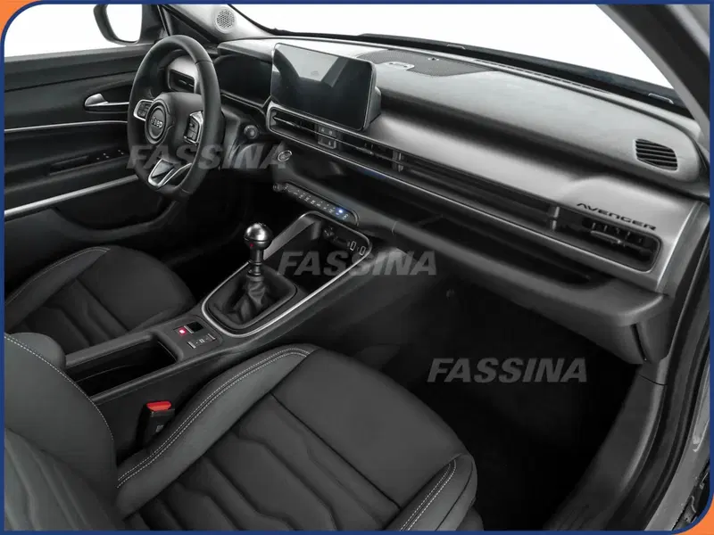 Jeep Avenger nuova a Milano (14)
