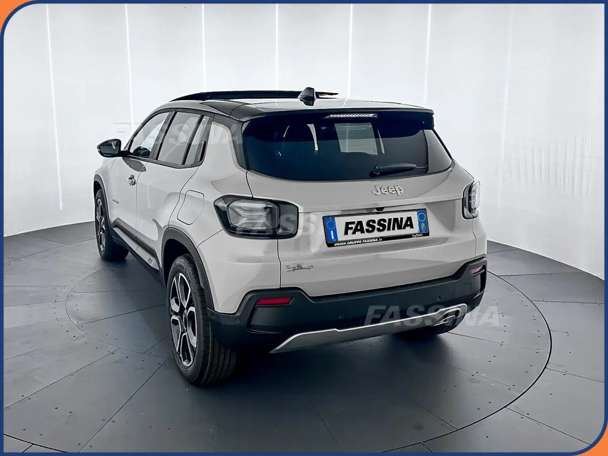 Jeep Avenger nuova a Milano (4)