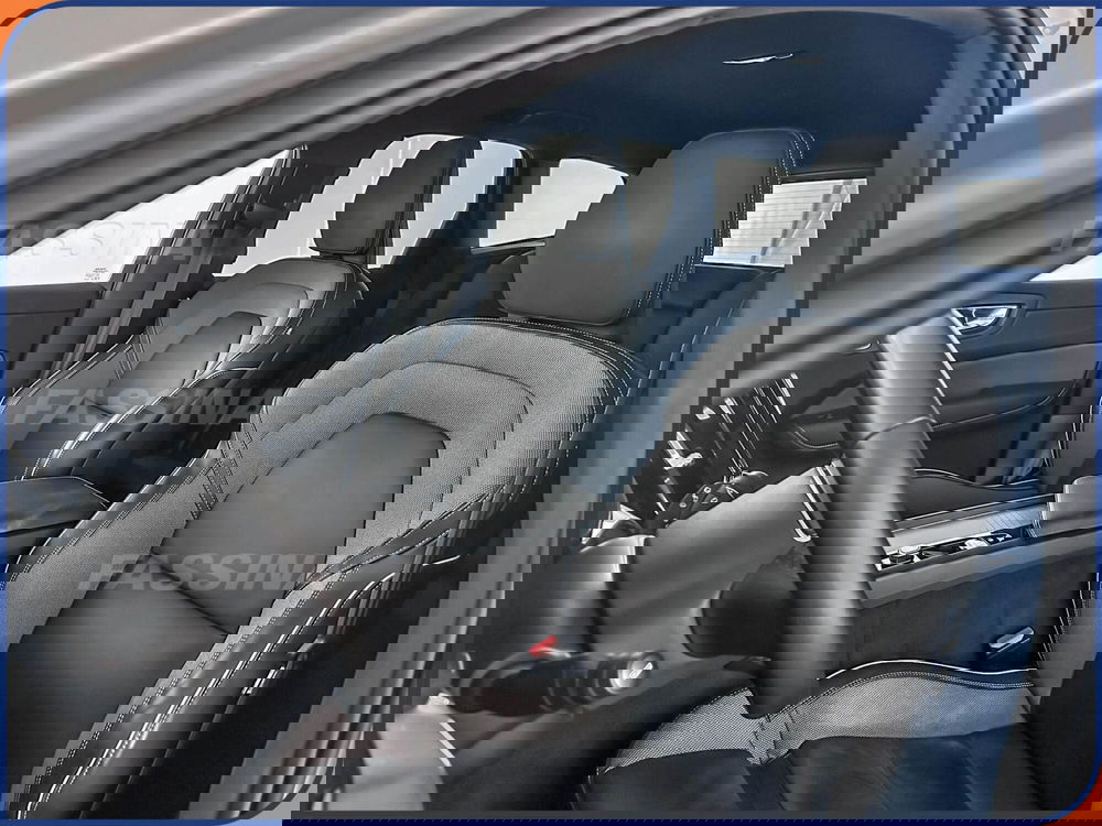 Volvo XC60 usata a Milano (7)