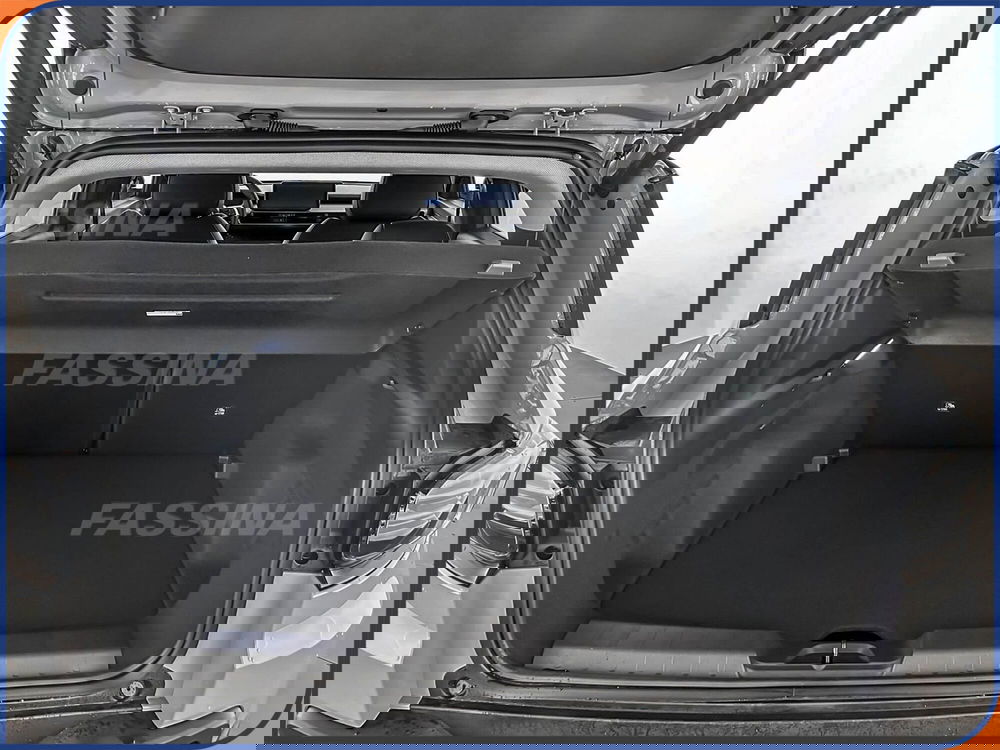 Jeep Avenger nuova a Milano (11)