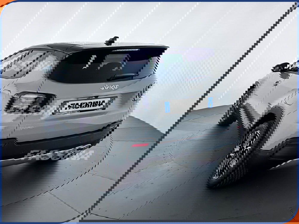 Jeep Avenger nuova a Milano (4)