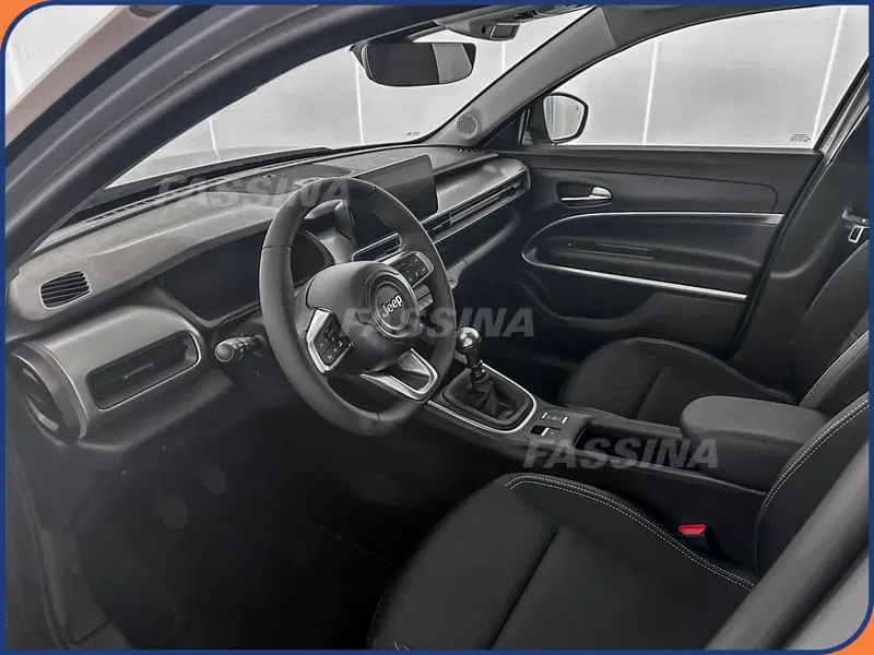 Jeep Avenger nuova a Milano (9)