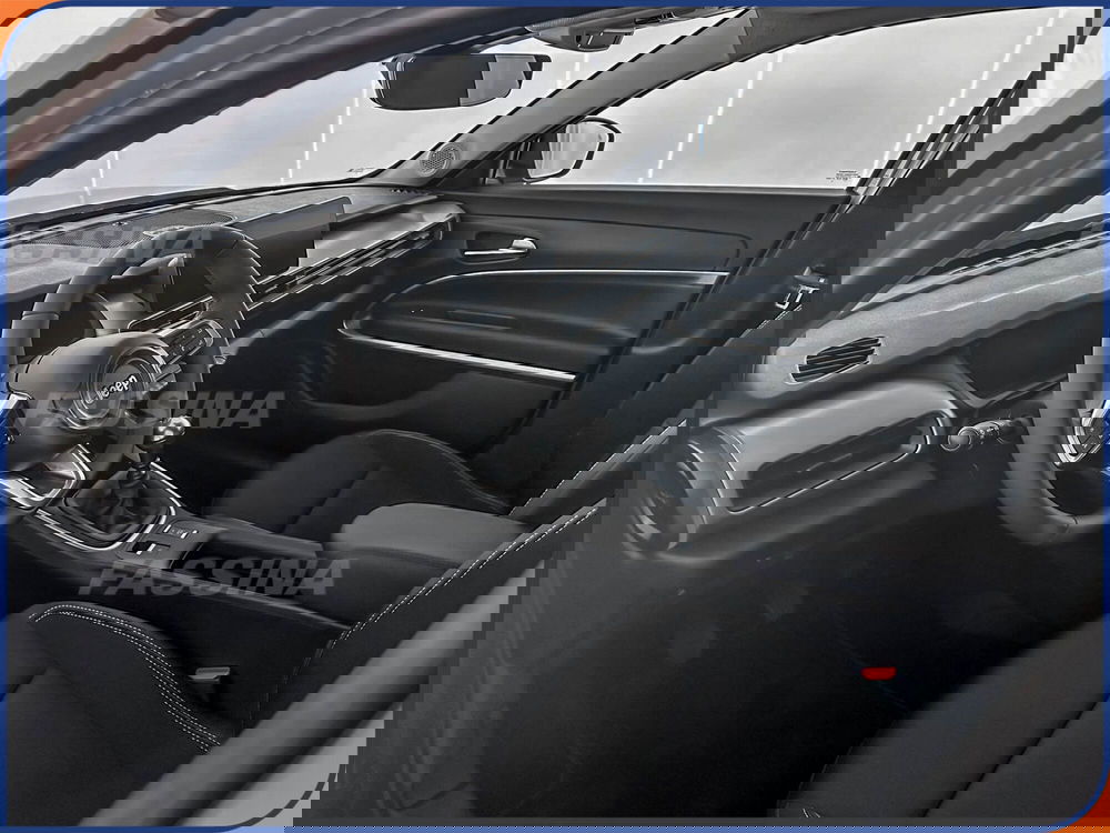 Jeep Avenger nuova a Milano (9)