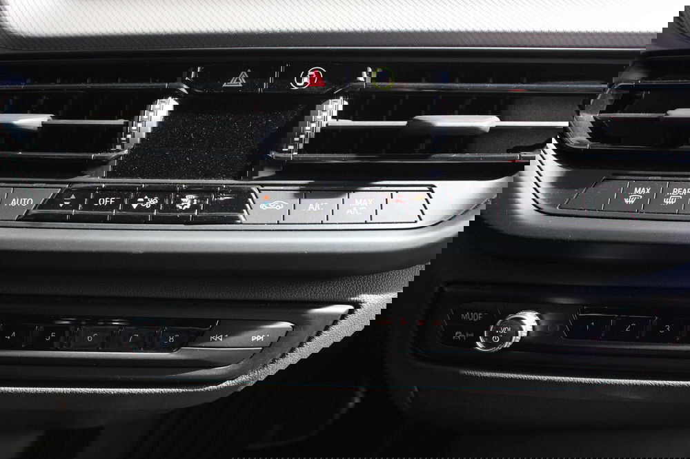 BMW Serie 1 5p. usata a Agrigento (11)