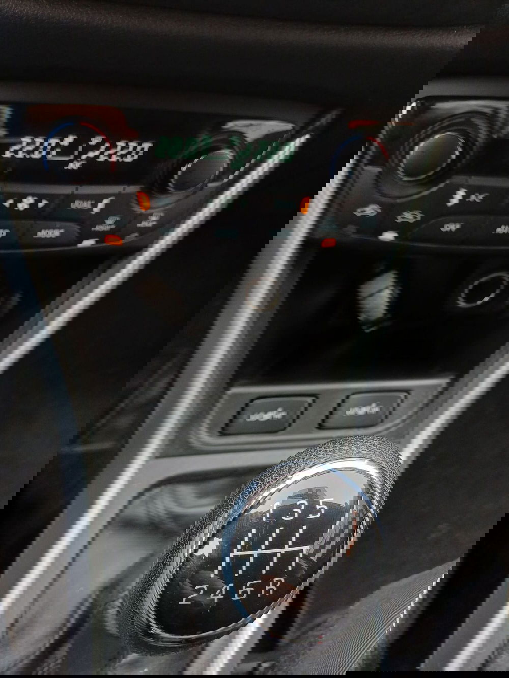 Suzuki S-Cross usata a Modena (14)