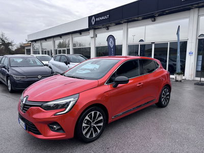 Renault Clio Full Hybrid E-Tech 145 CV 5 porte Techno del 2022 usata a Jesi