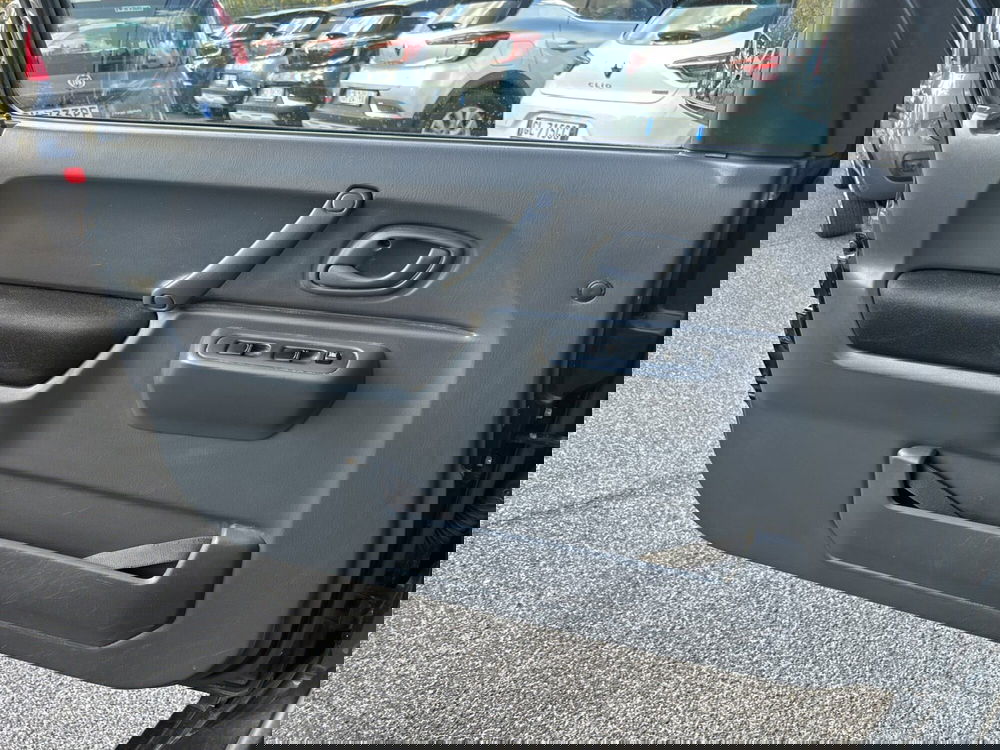 Suzuki Jimny usata a Latina (20)