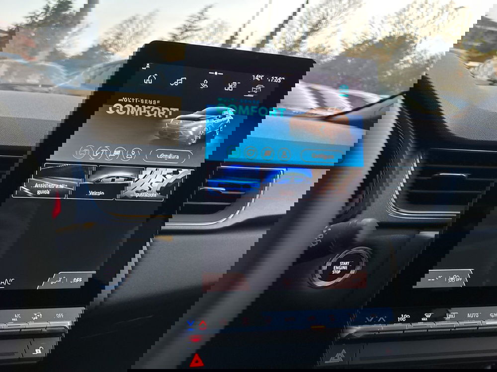 Renault Captur nuova a Latina (17)