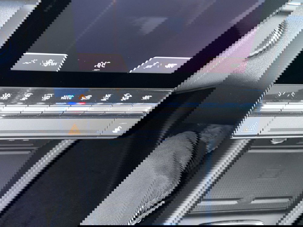 Renault Captur nuova a Latina (18)