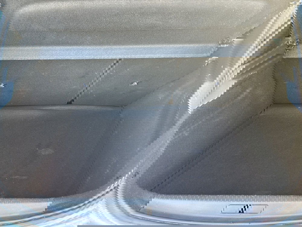 Peugeot 208 usata a Latina (10)