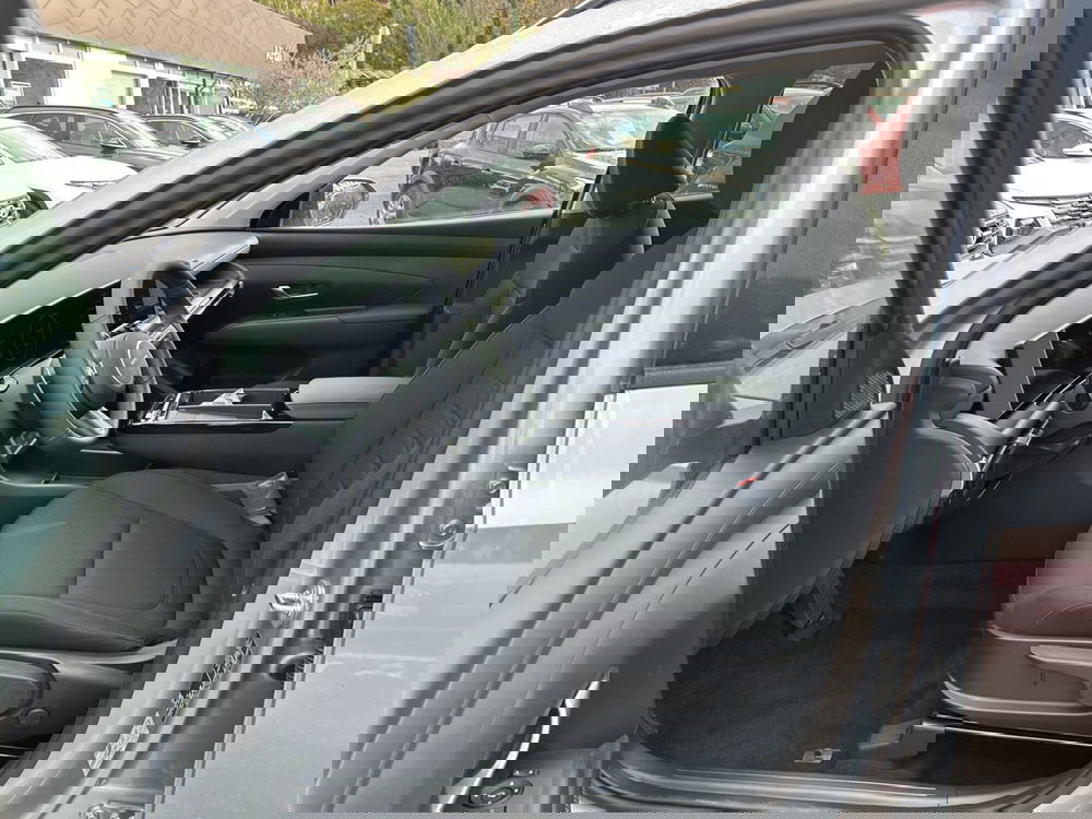 Hyundai Tucson nuova a Latina (12)