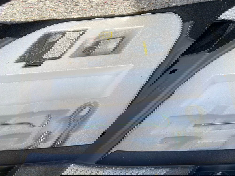 Suzuki Ignis usata a Latina (11)