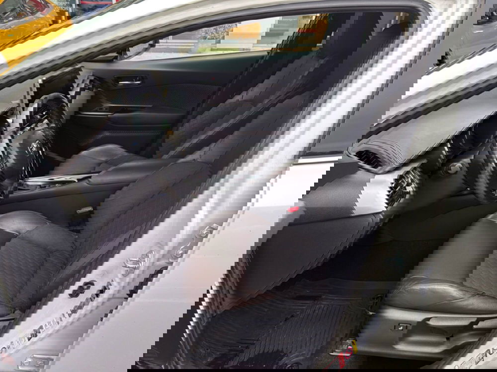 Toyota Toyota C-HR usata a Reggio Calabria (5)