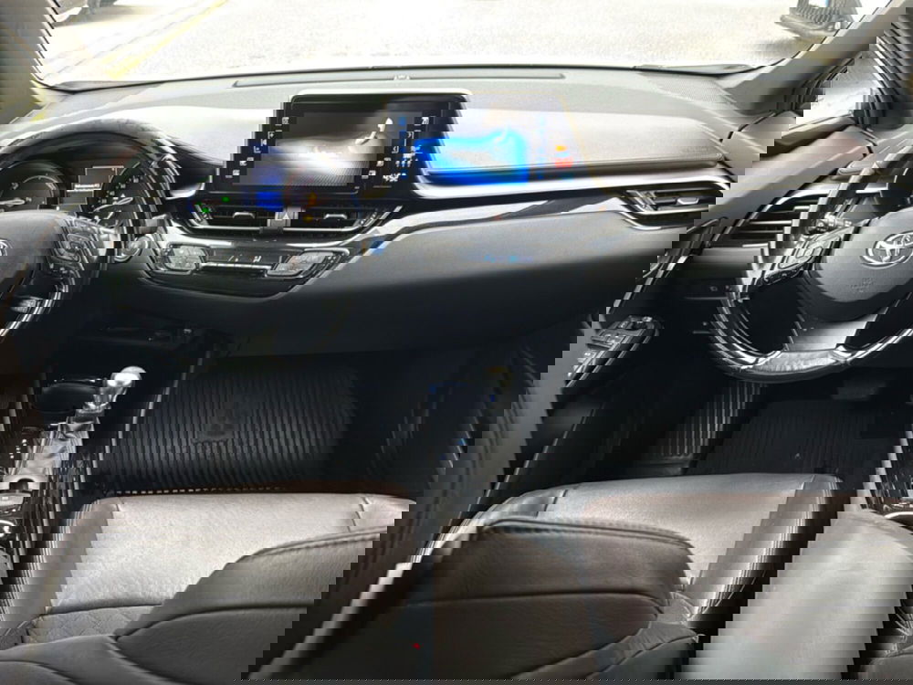 Toyota Toyota C-HR usata a Reggio Calabria (7)