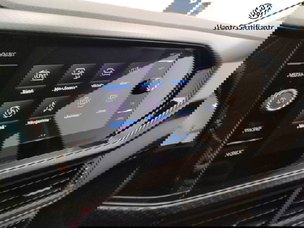 Volkswagen T-Cross usata a Varese (13)