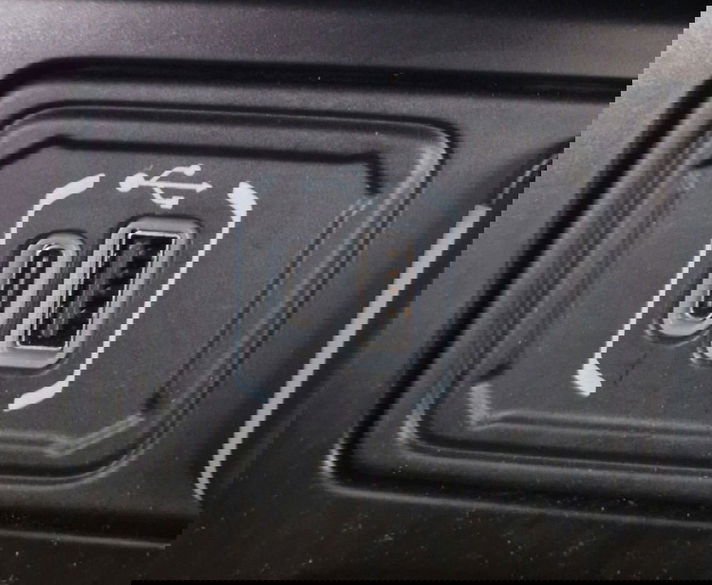 Jeep Renegade usata a Terni (13)