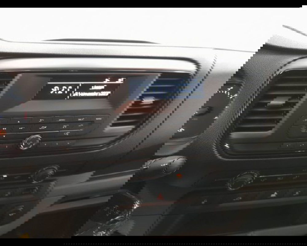 Opel Vivaro Furgone usata a Alessandria (8)