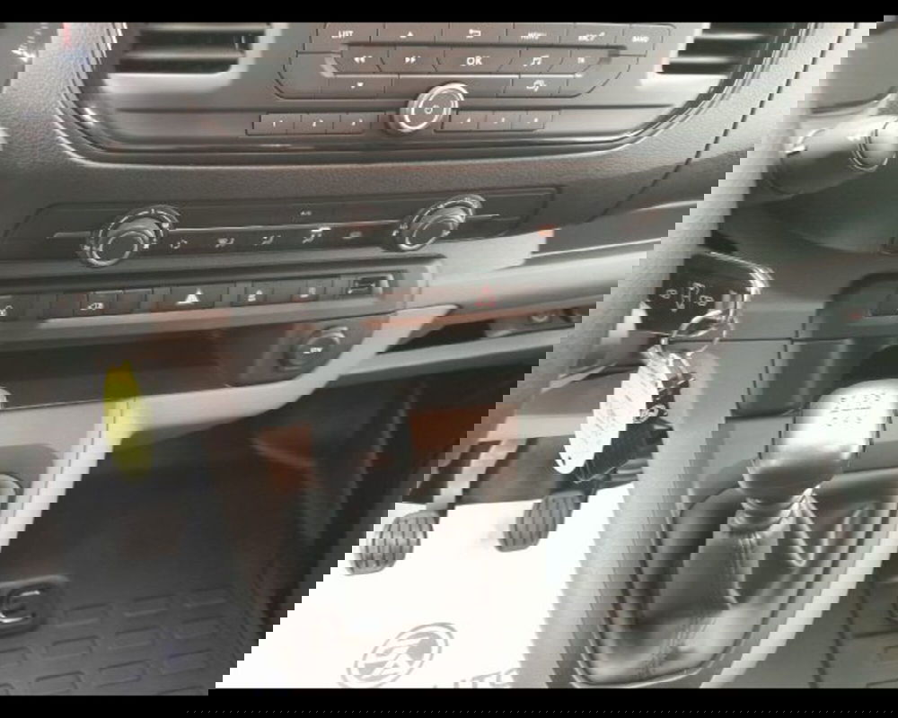 Opel Vivaro Furgone usata a Alessandria (9)