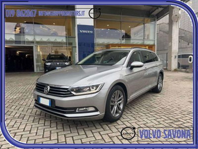 Volkswagen Passat Variant 2.0 TDI Highline BlueMotion Technology del 2016 usata a Savona