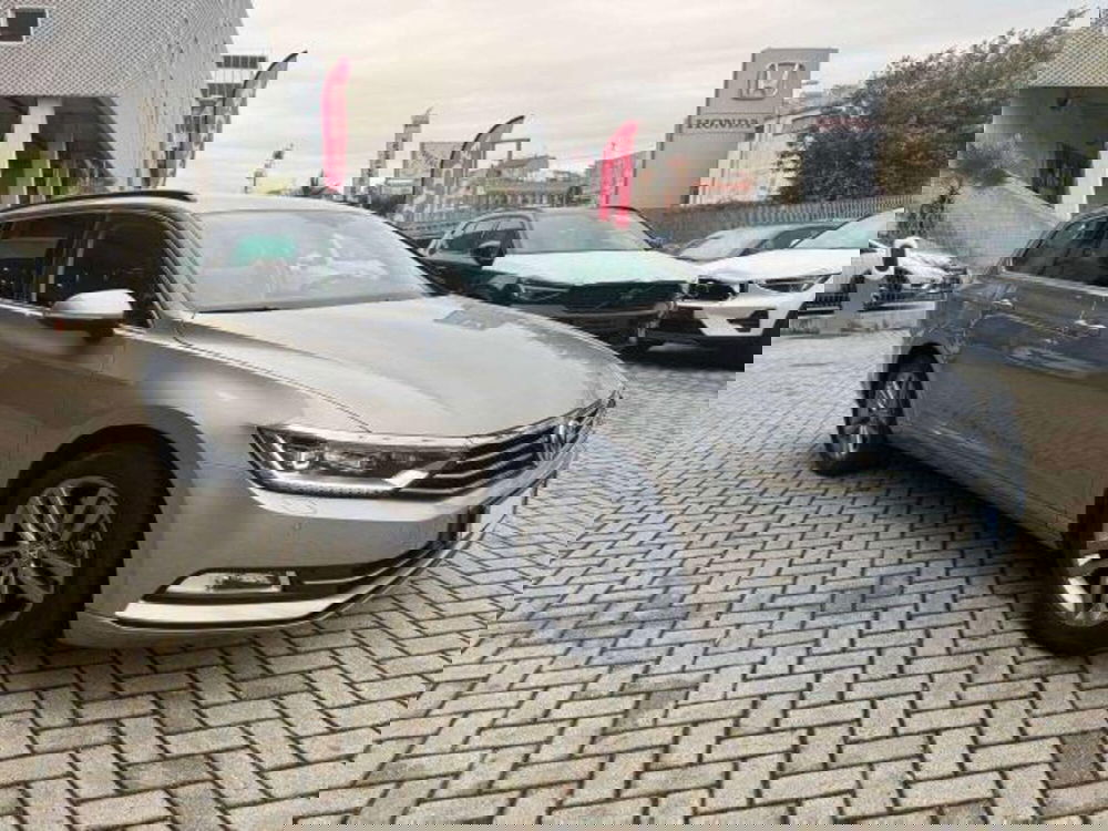 Volkswagen Passat Variant usata a Savona (4)