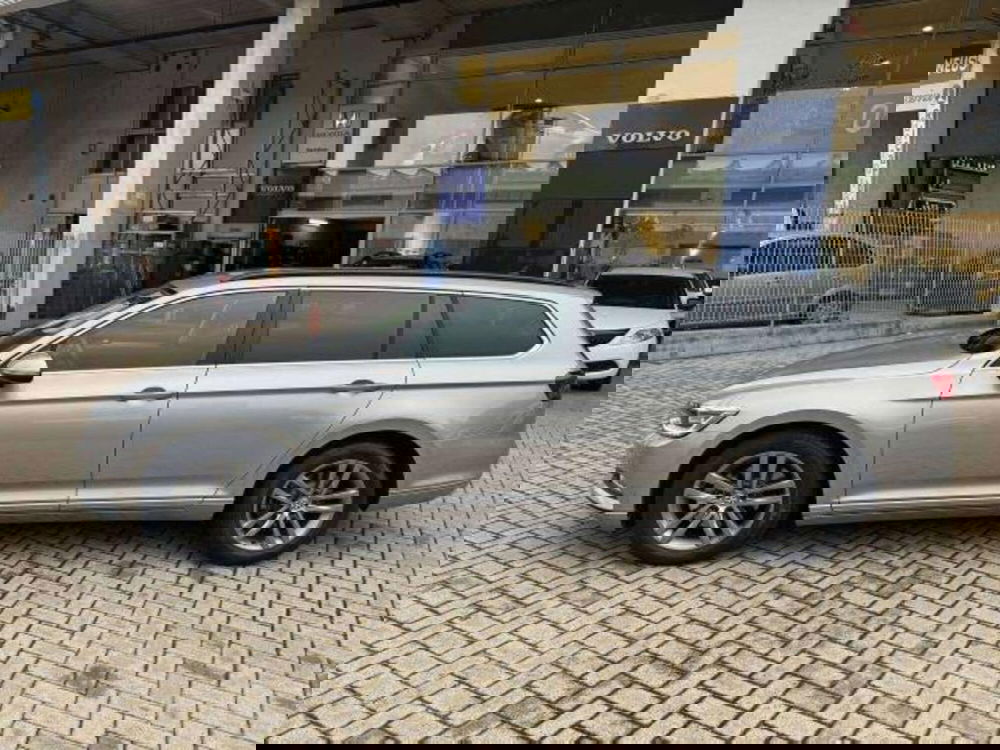 Volkswagen Passat Variant usata a Savona (9)