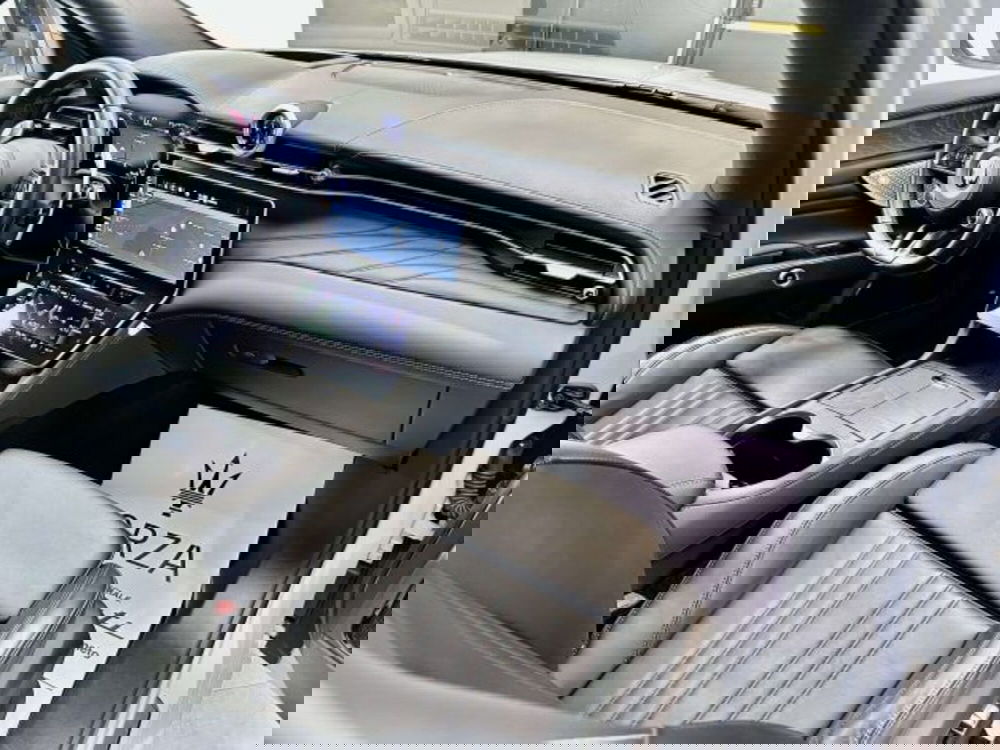 Maserati Grecale usata a Torino (12)