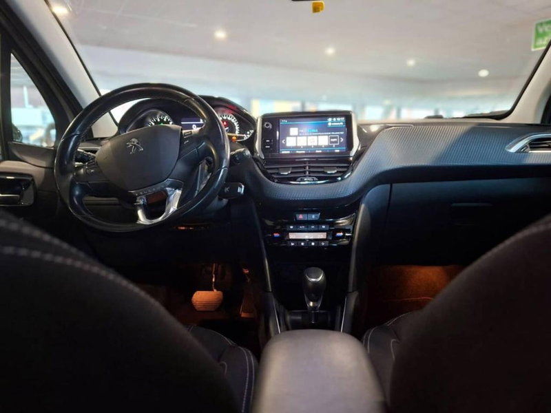 Peugeot 208 usata a Torino (11)