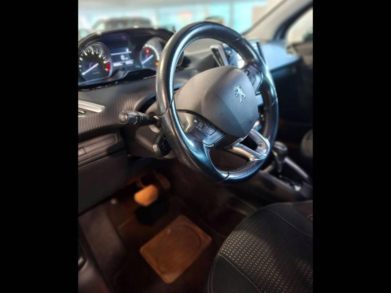 Peugeot 208 usata a Torino (12)