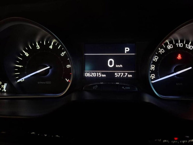 Peugeot 208 usata a Torino (7)