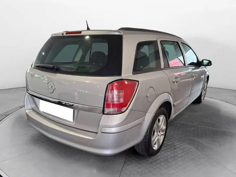 Opel Astra Station Wagon usata a Torino (4)