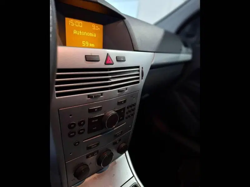 Opel Astra Station Wagon usata a Torino (8)