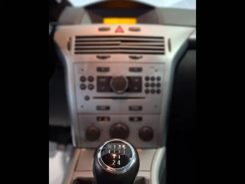 Opel Astra Station Wagon usata a Torino (9)