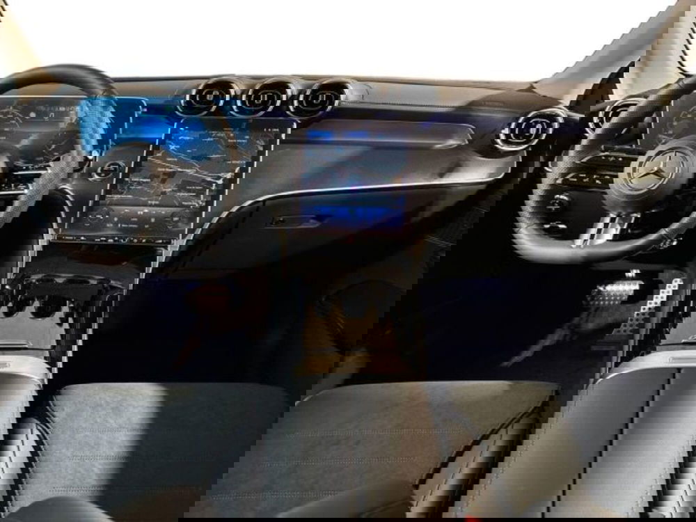 Mercedes-Benz GLC nuova a Bologna (13)