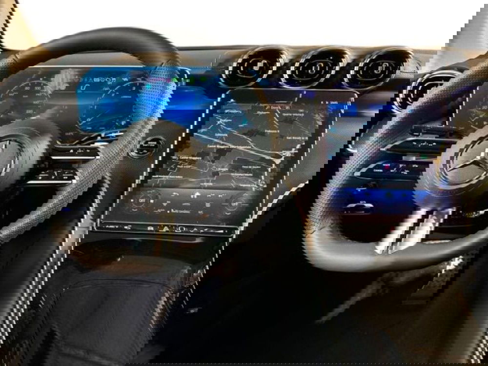 Mercedes-Benz GLC nuova a Bologna (14)