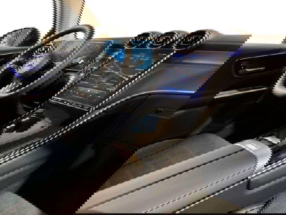 Mercedes-Benz GLC nuova a Bologna (15)