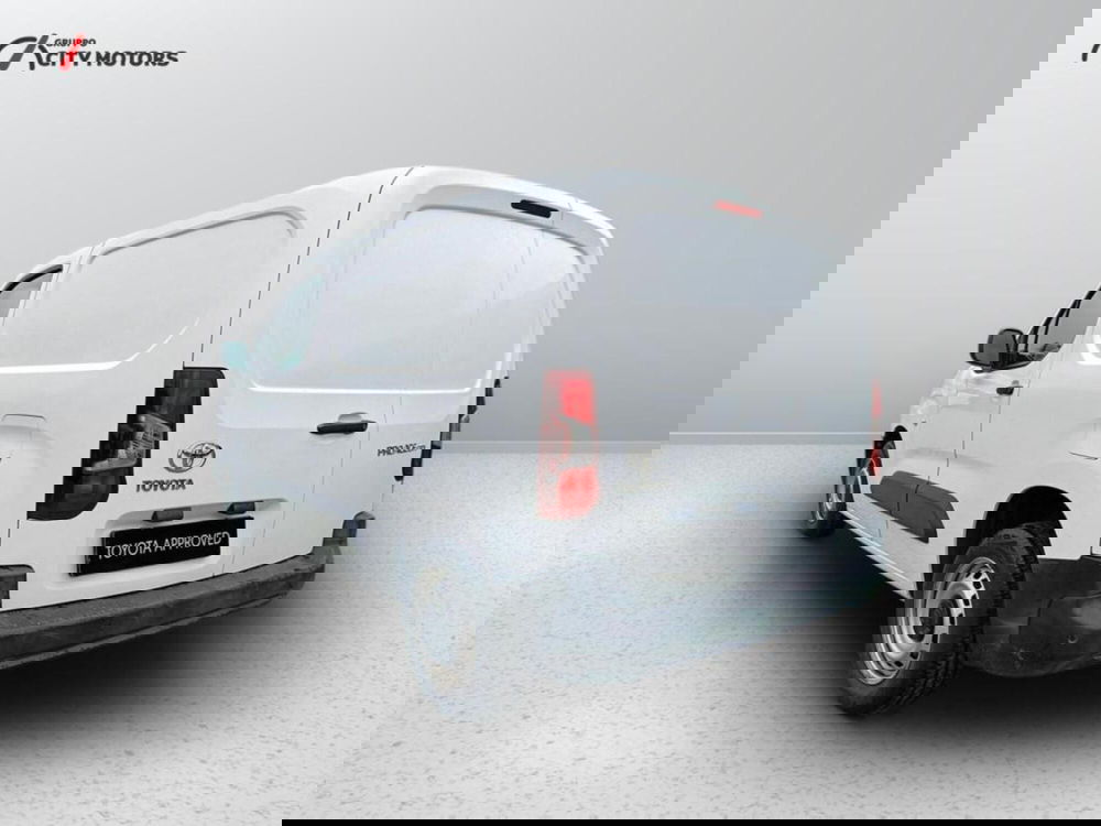 Toyota Proace City Furgone usata a Monza e Brianza (5)