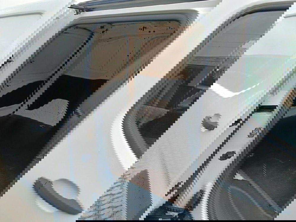 Toyota Proace City Furgone usata a Monza e Brianza (9)