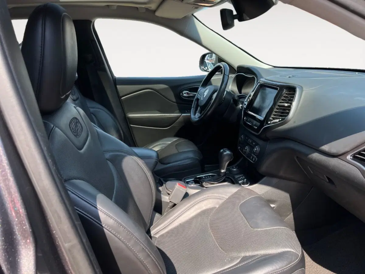 Jeep Cherokee usata a Verona (8)