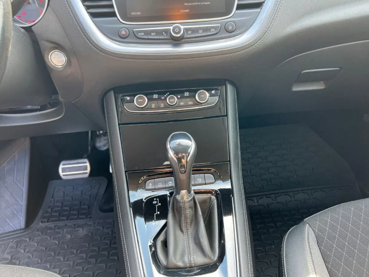 Opel Grandland X usata a Verona (8)