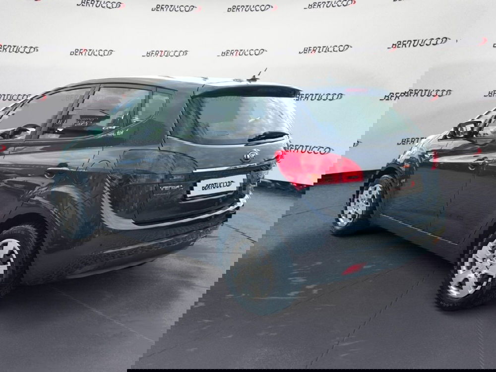 Kia Venga usata a Verona (4)