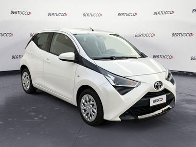 Toyota Aygo Connect 1.0 VVT-i 72 CV 5 porte x-cool del 2021 usata a Verona