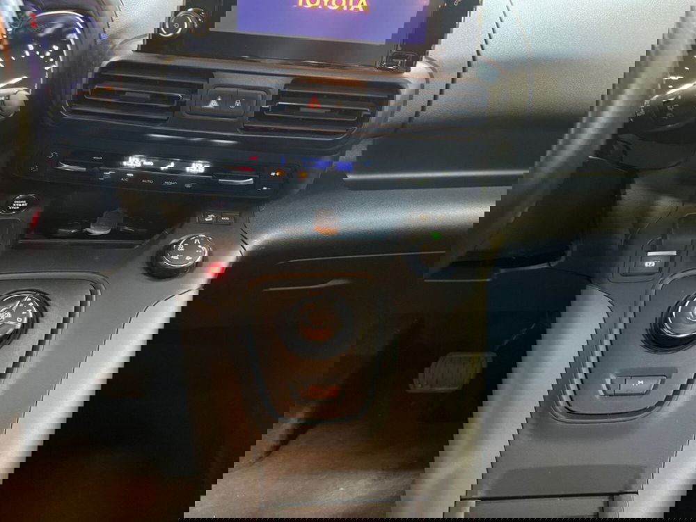 Toyota Proace City Verso usata a Verona (9)