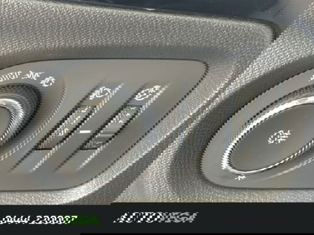 Opel Corsa usata a Vicenza (12)
