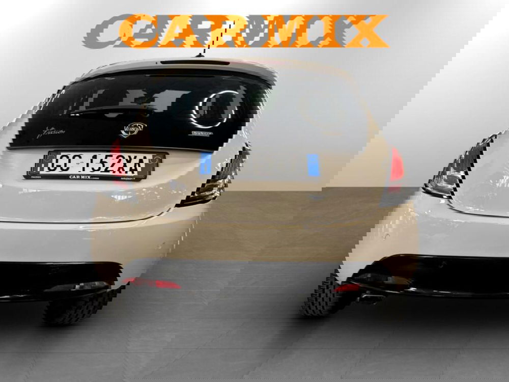 Lancia Ypsilon usata a Piacenza (5)