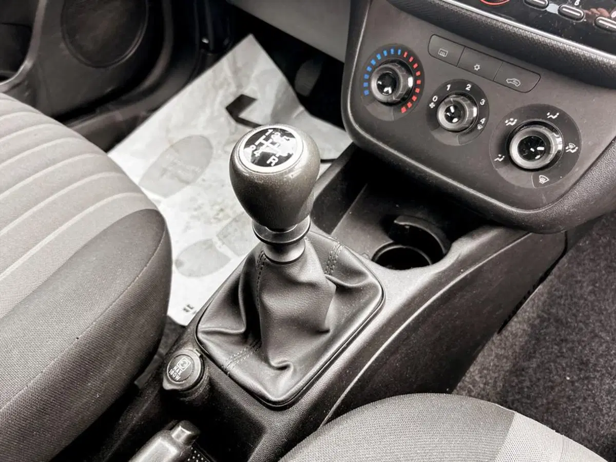 Fiat Punto usata a Piacenza (15)