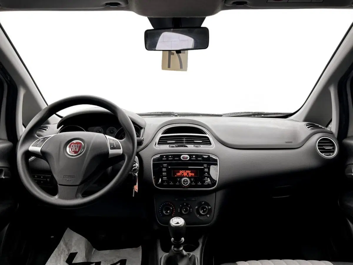 Fiat Punto usata a Piacenza (8)