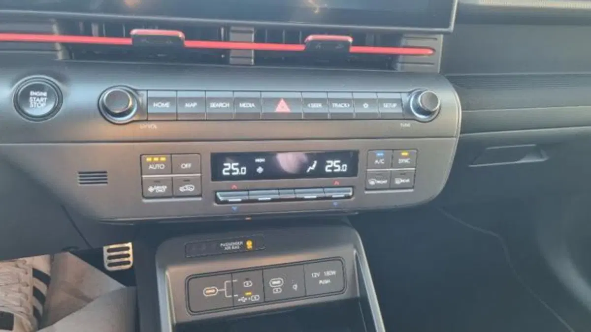 Hyundai Kona usata a Savona (6)